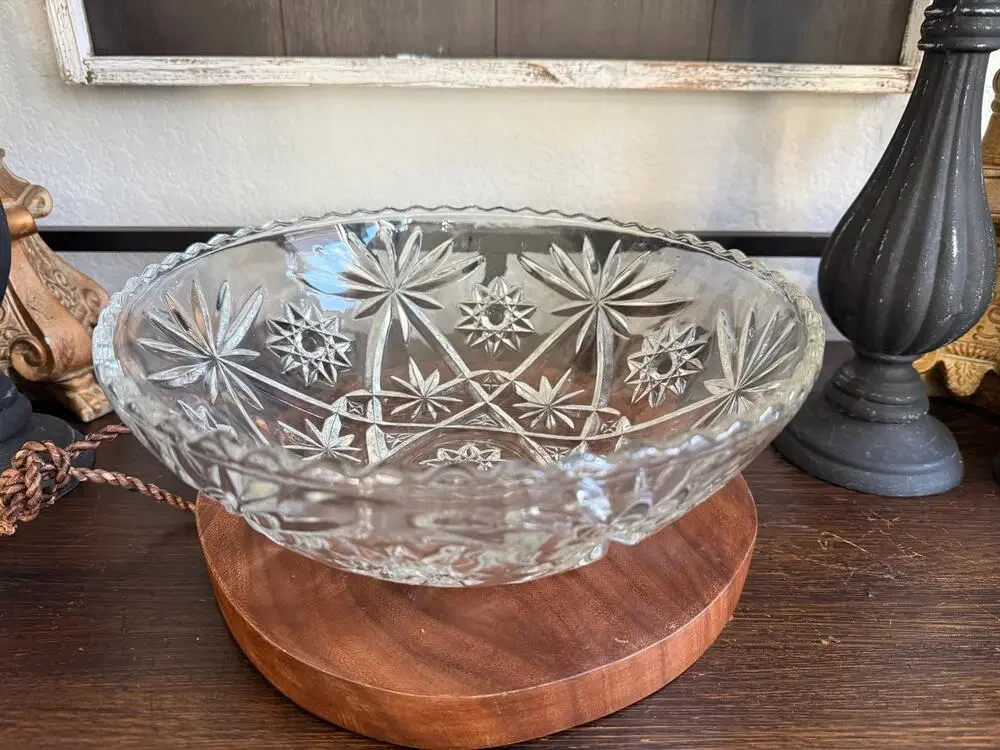 Vintage Anchor Hocking EAPC Glass Bowl 10.5